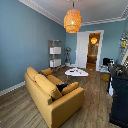 -Le Petit Rochelais- centre ville, stationnement, Netflix - idéal couples, familles, business Niort Exterior foto