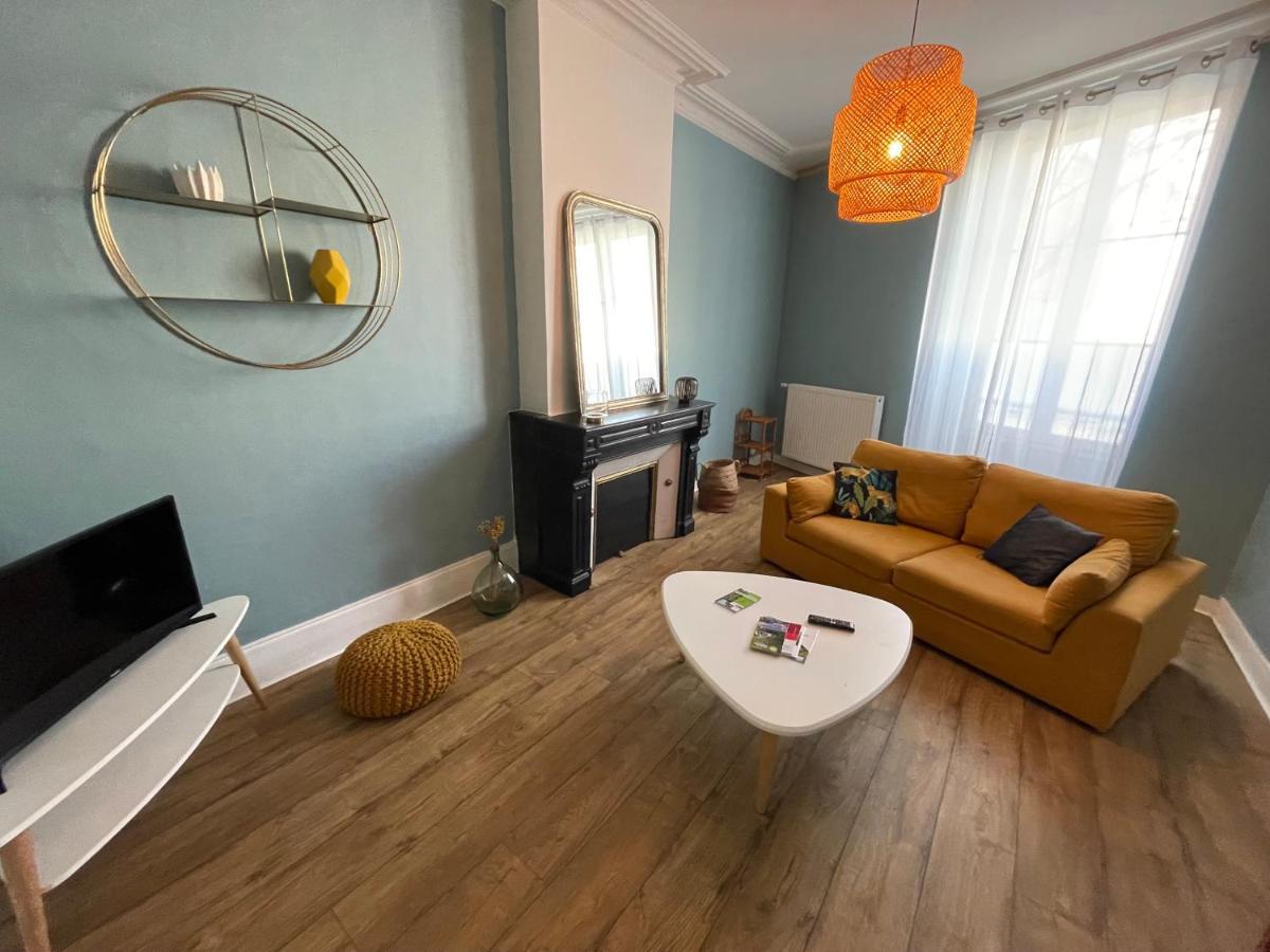 -Le Petit Rochelais- centre ville, stationnement, Netflix - idéal couples, familles, business Niort Exterior foto