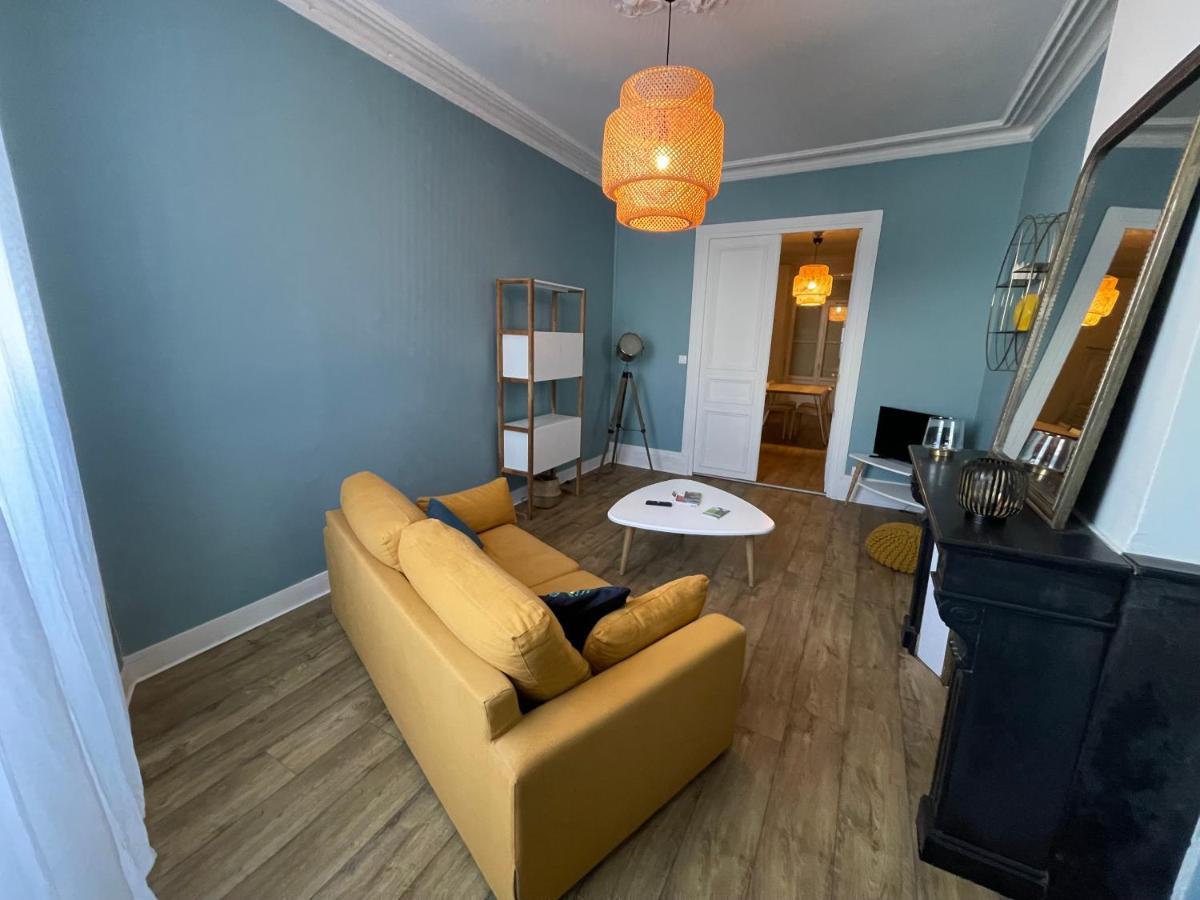 -Le Petit Rochelais- centre ville, stationnement, Netflix - idéal couples, familles, business Niort Exterior foto